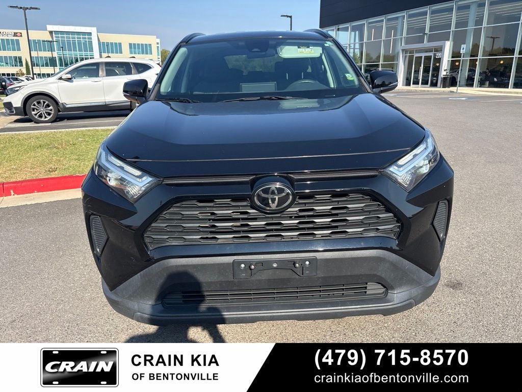 2022 Toyota RAV4 XLE - AWD / CLEAN CARFAX