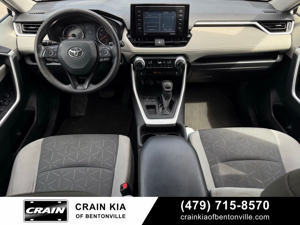 2021 Toyota RAV4 XLE - CLEAN CARFAX HISTORY