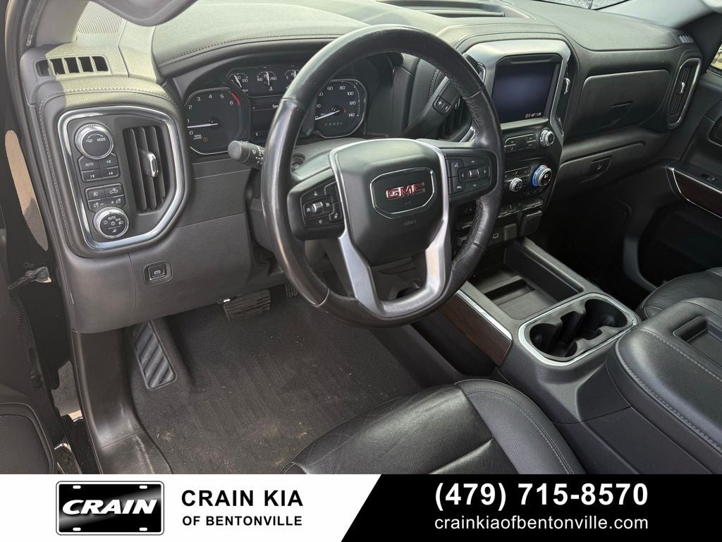 2021 GMC Sierra 1500 SLT - 4WD / CLEAN CARFAX HISTORY