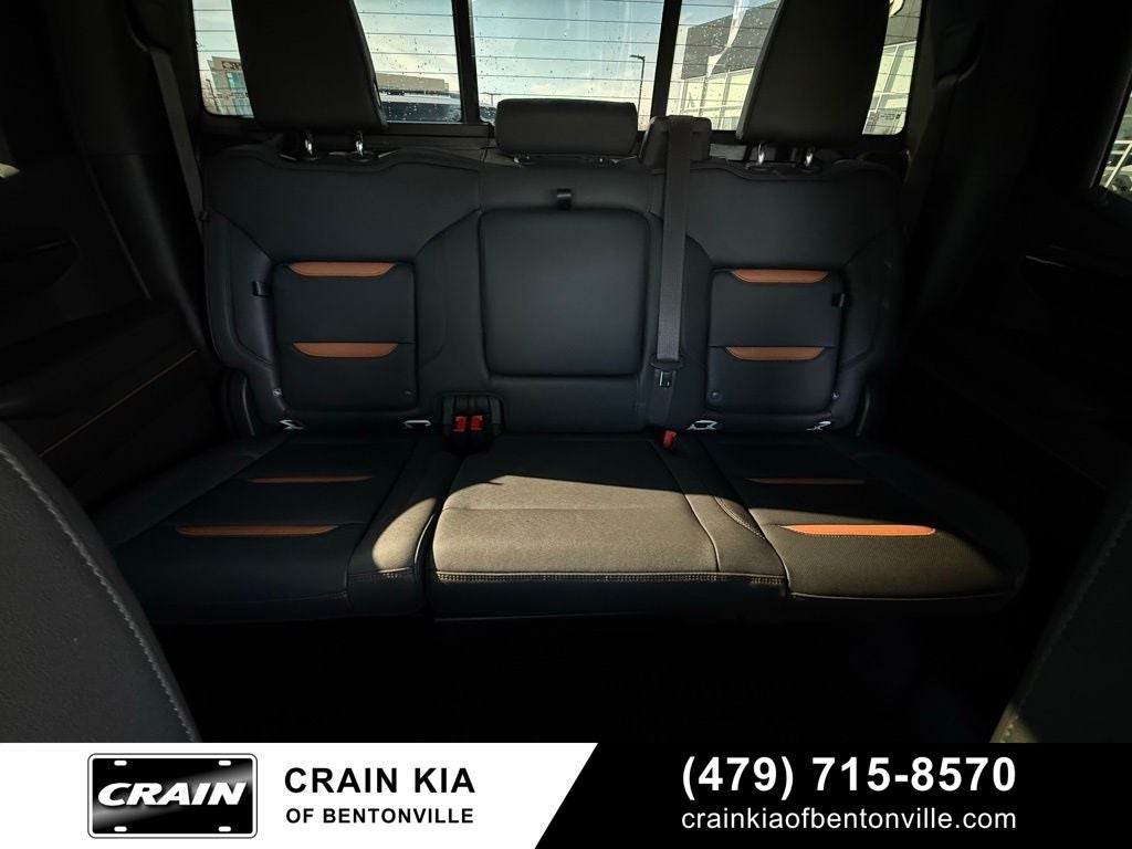 2023 GMC Sierra 1500 AT4 - 4WD / CLEAN CARFAX