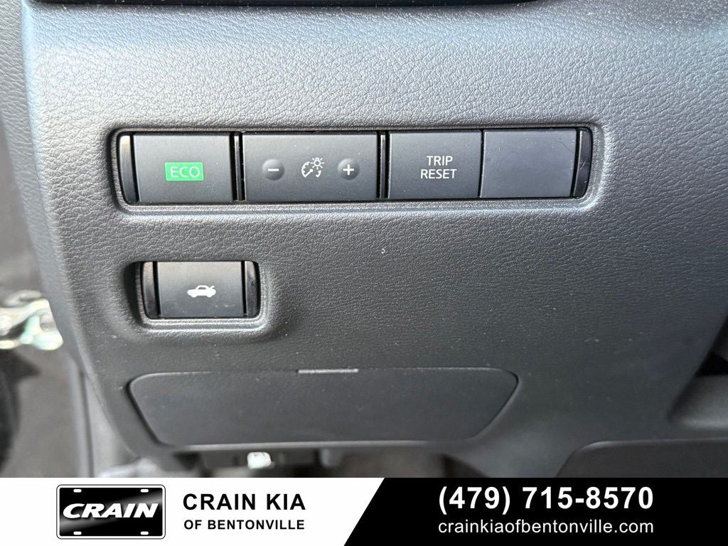 2025 Nissan Sentra SV - CLEAN CARFAX / ONE OWNER