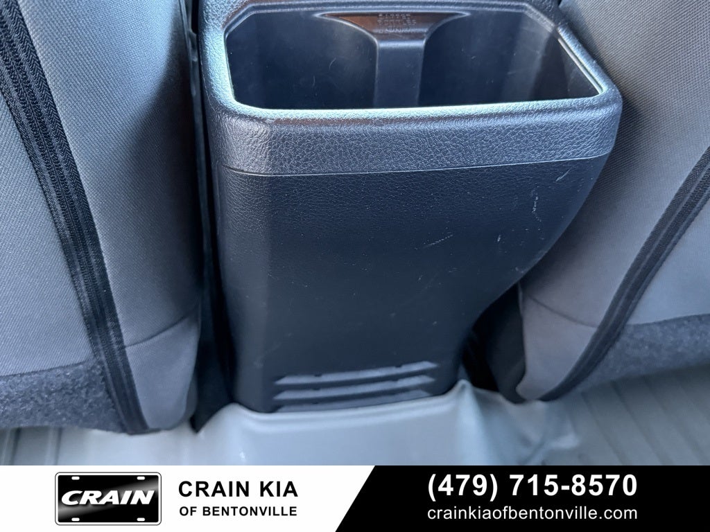 2017 Toyota Tacoma SR V6 - 4WD / LIFTED! / CLEAN CARFAX