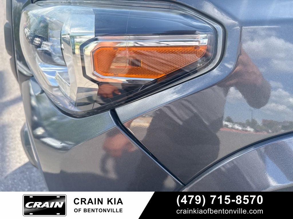 2017 Toyota Tacoma Limited - 4WD / SUNROOF / LIFTED!