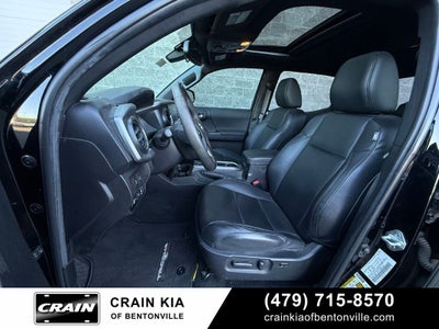 2023 Toyota Tacoma TRD Off-Road V6 - 4WD / SUNROOF / ONE OWNER