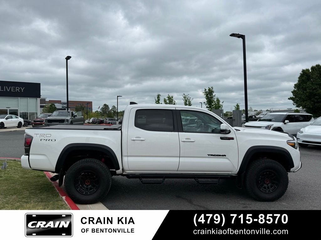 2022 Toyota Tacoma TRD Pro V6 - 4WD / SUNROOF / ONE OWNER