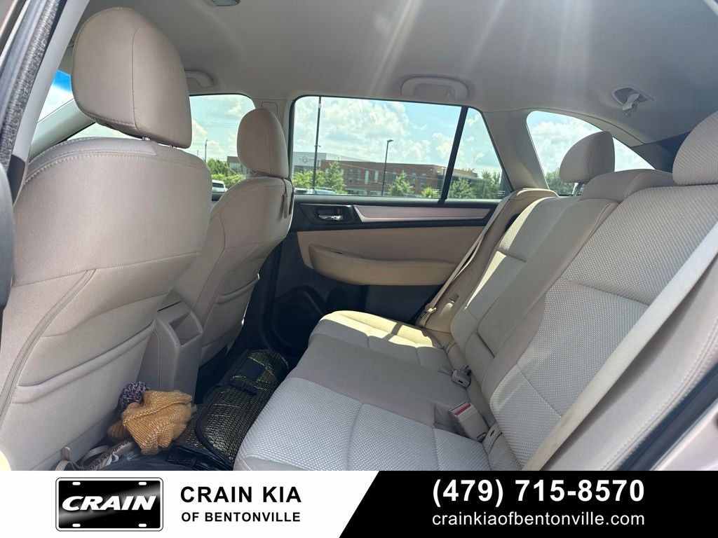 2016 Subaru Outback 2.5i Premium - AWD / CLEAN CARFAX