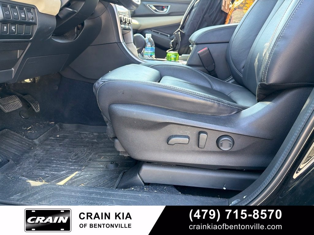 2021 Subaru Ascent Limited / CLEAN CARFAX