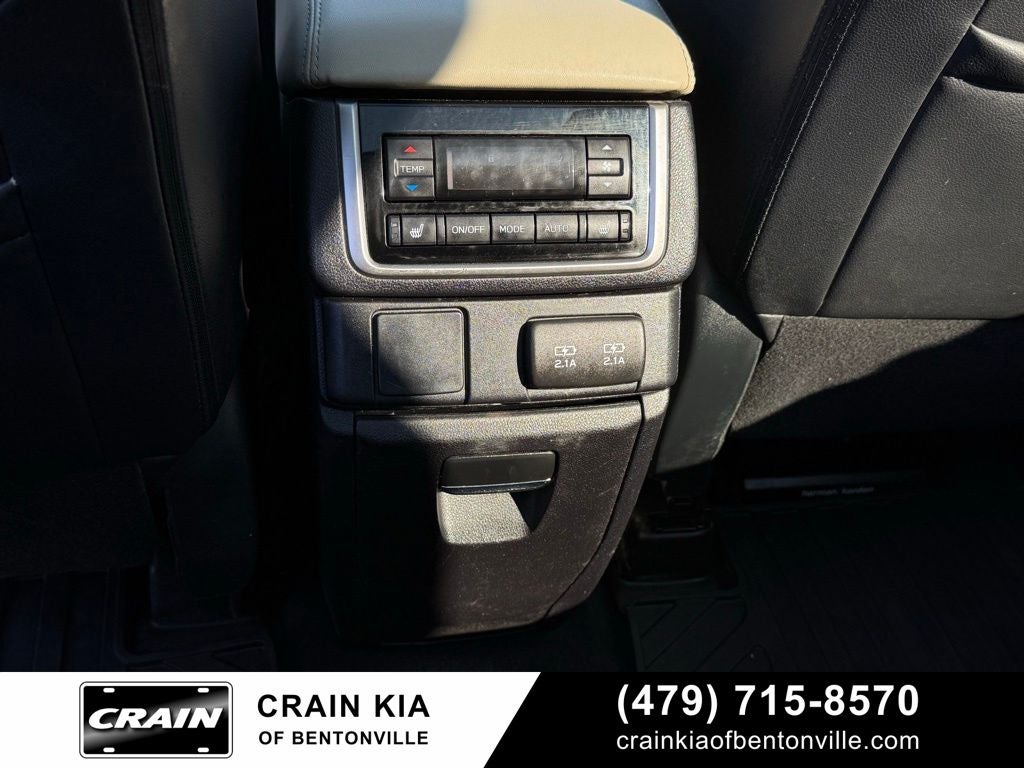 2022 Subaru Ascent Limited - AWD / PANORAMIC SUNROOF / CARFAX ONE OWNER