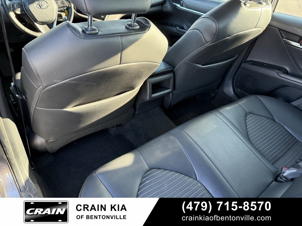 2018 Toyota Camry SE - LEATHER