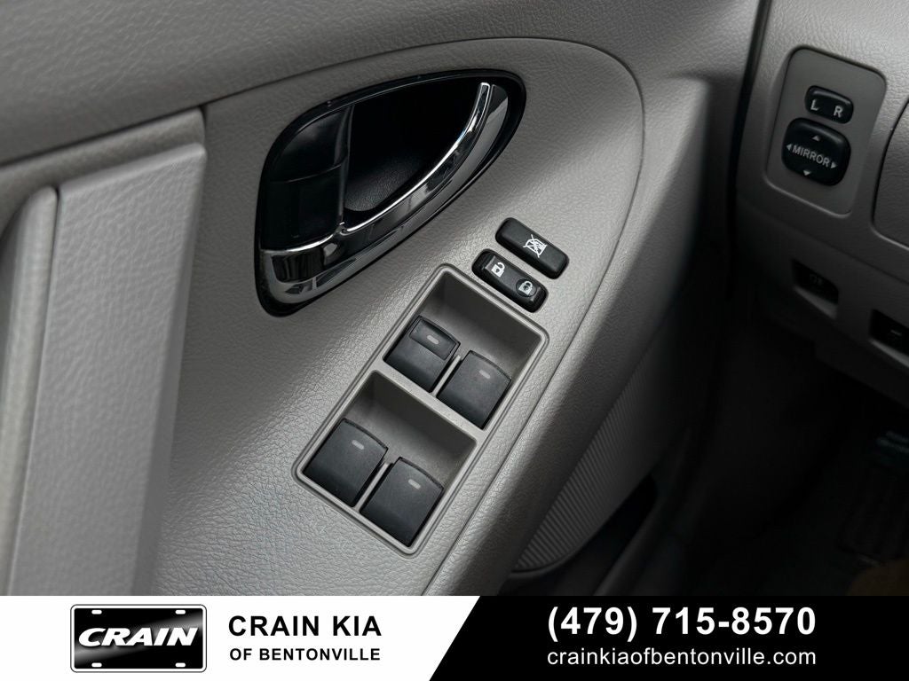 2011 Toyota Camry LE - LEATHER