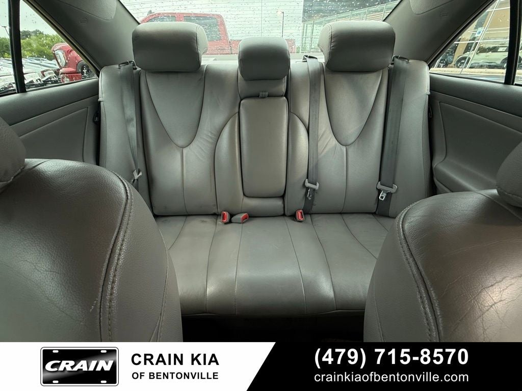 2011 Toyota Camry LE - LEATHER