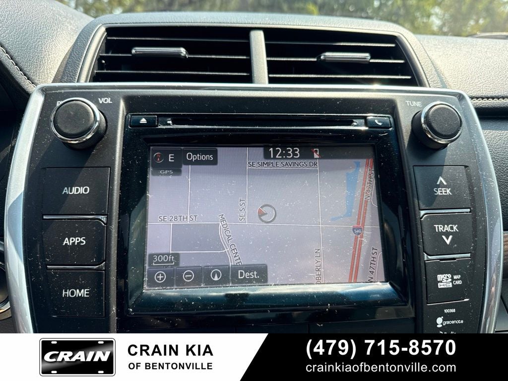 2015 Toyota Camry XLE - SUNROOF / LEATHER / NAV