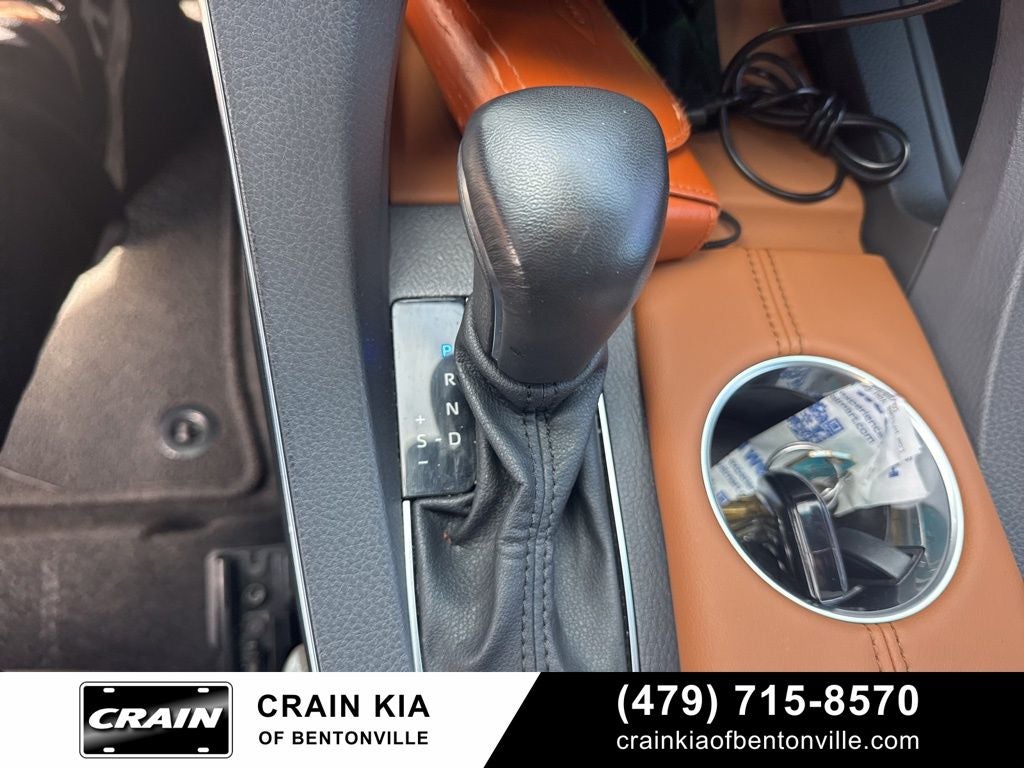 2022 Toyota Avalon Hybrid Limited - SUNROOF / CLEAN CARFAX