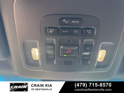 2022 Toyota Avalon Hybrid Limited - SUNROOF / CLEAN CARFAX