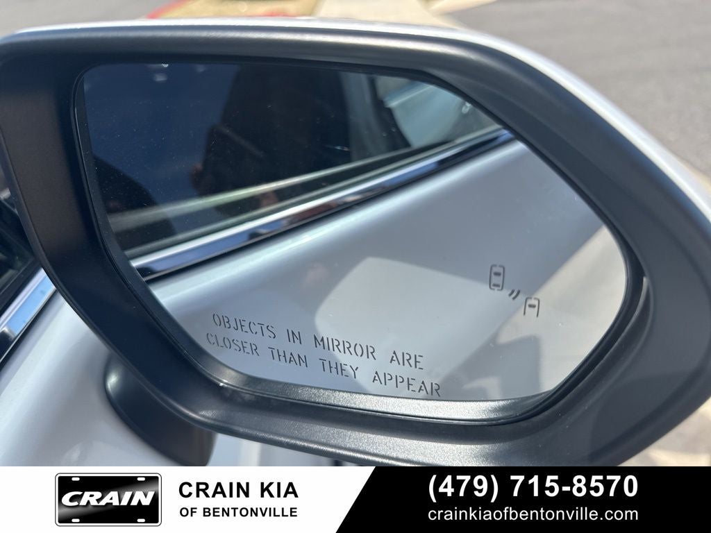 2022 Toyota Avalon Hybrid Limited - SUNROOF / CLEAN CARFAX