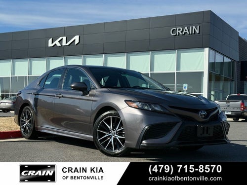 2024 Toyota Camry SE - CLEAN CARFAX / ONE OWNER