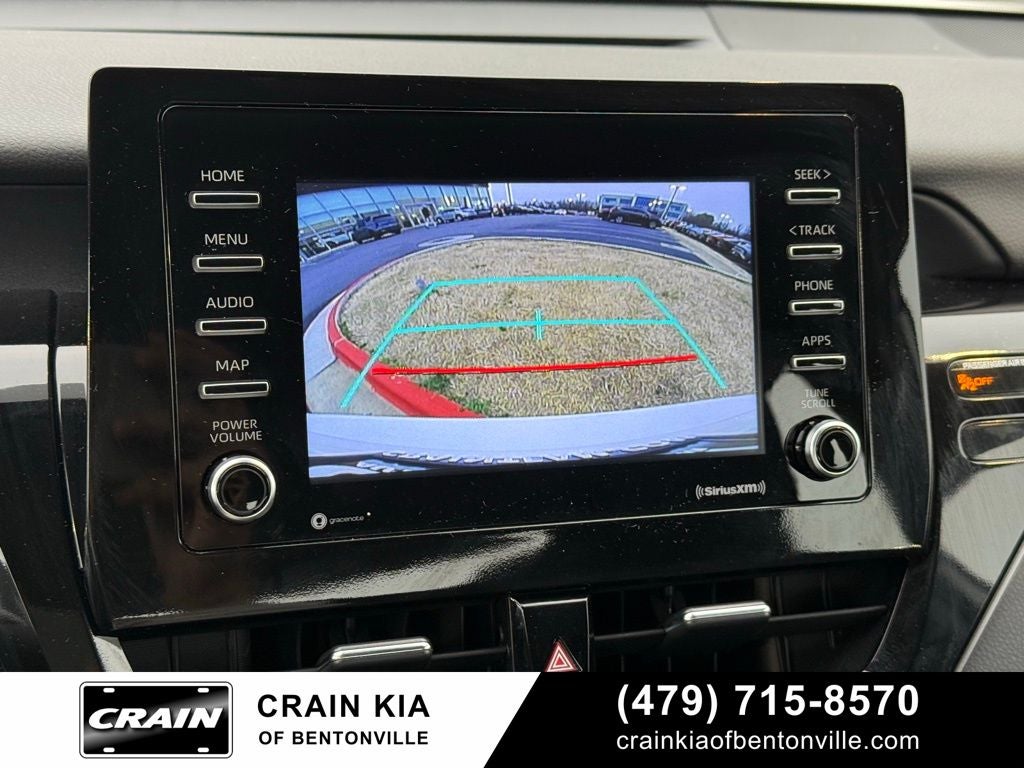 2024 Toyota Camry SE - CLEAN CARFAX / ONE OWNER