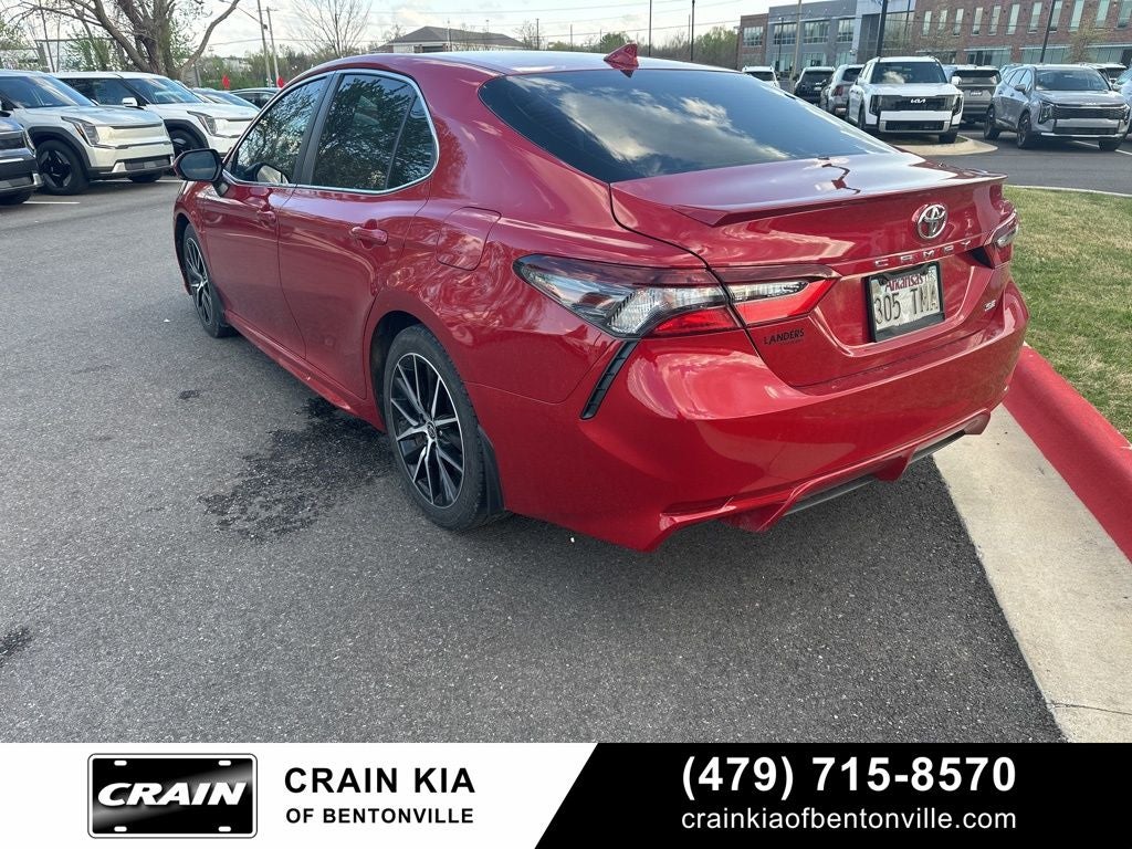 2023 Toyota Camry SE - CLEAN CARFAX / ONE OWNER