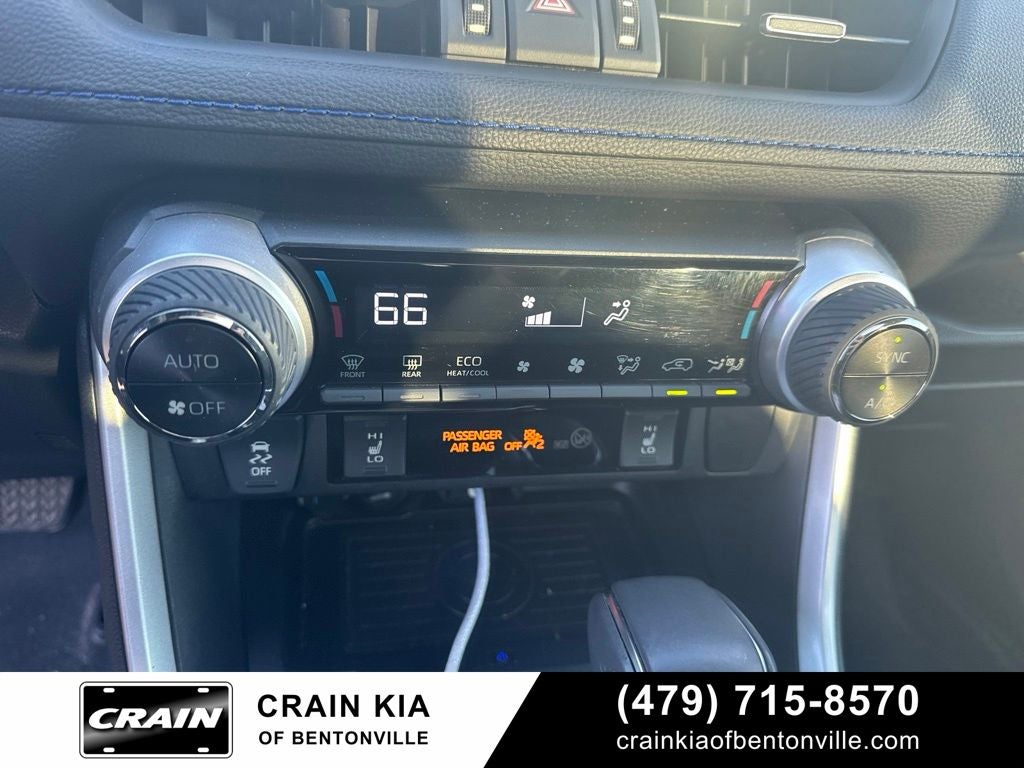 2021 Toyota RAV4 Hybrid XSE - AWD / CLEAN CARFAX / SUNROOF