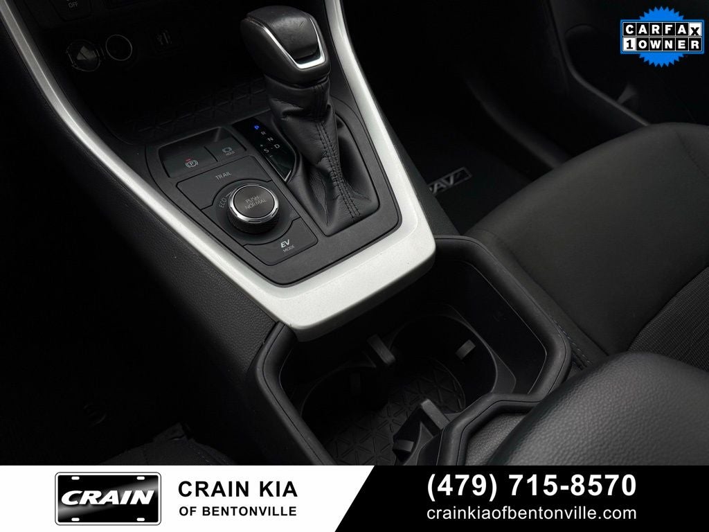 2024 Toyota RAV4 Hybrid SE - AWD / SUNROOF / CLEAN CARFAX / ONE OWNER