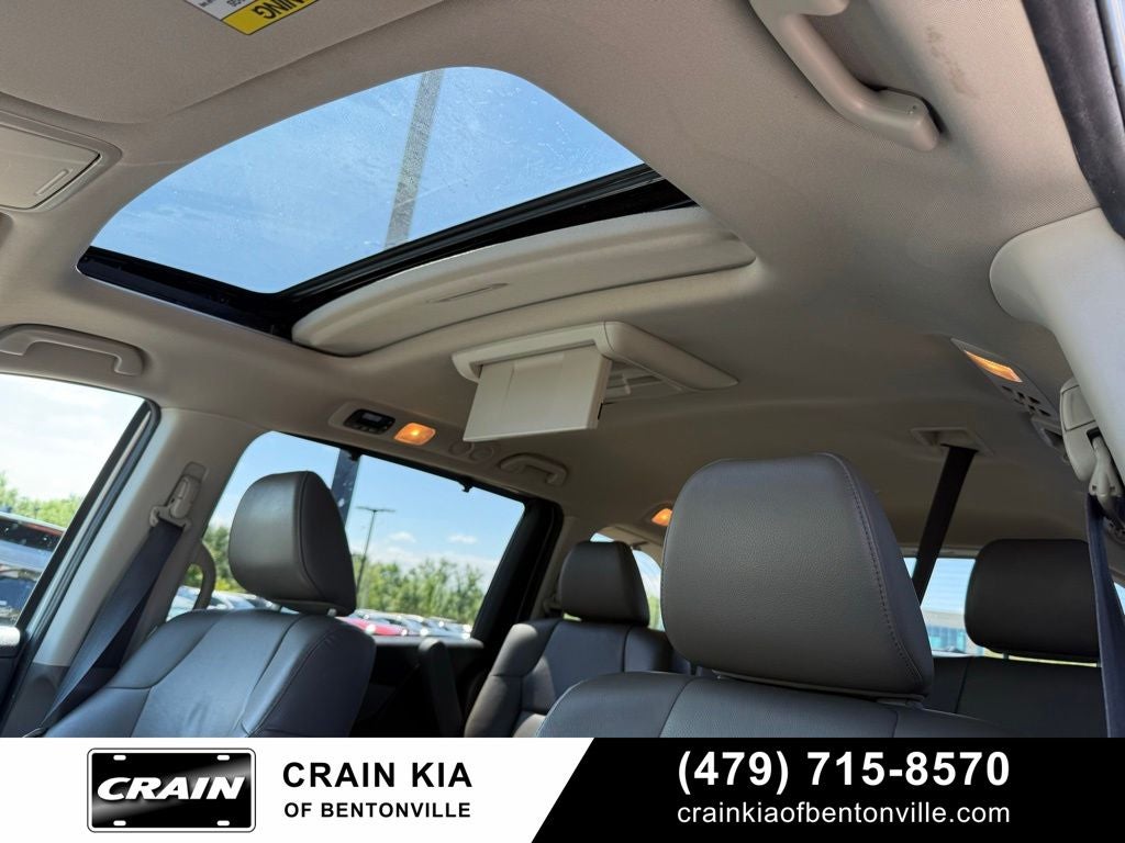 2015 Honda Odyssey Touring - SUNROOF