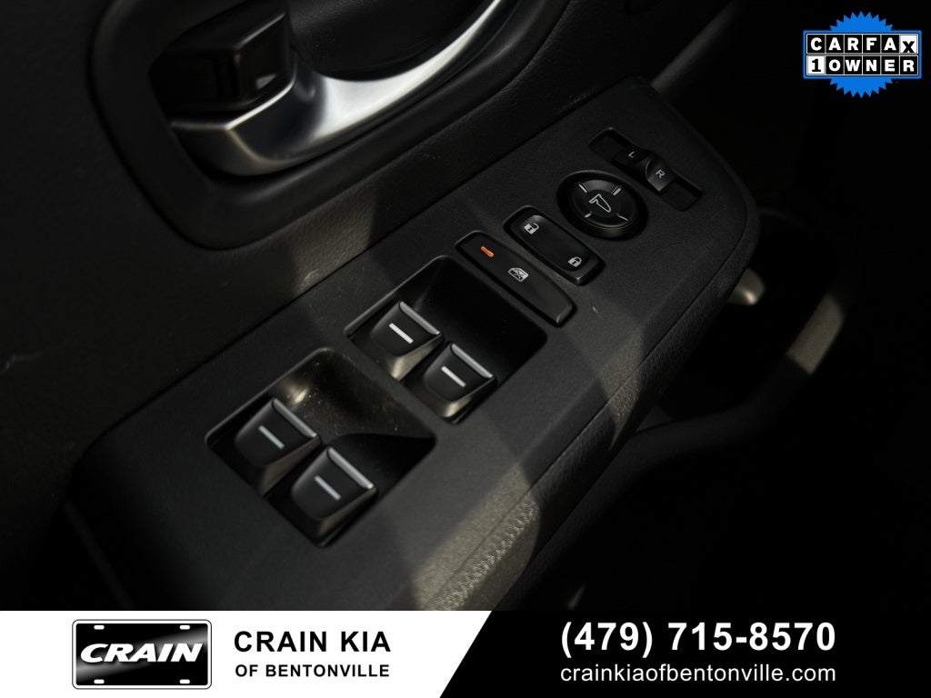 2025 Honda Pilot Touring - PANORAMIC SUNROOF / CLEAN CARFAX / 1 OWNER