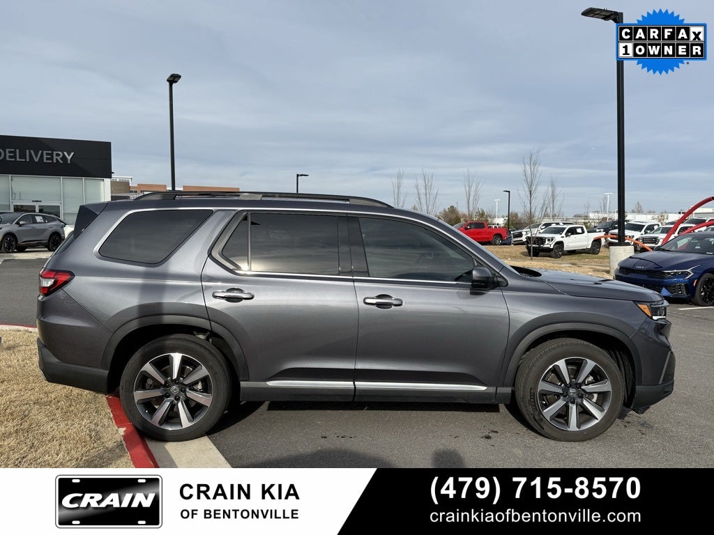 2025 Honda Pilot Touring - PANORAMIC SUNROOF / CLEAN CARFAX / 1 OWNER