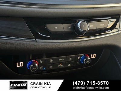 2024 Buick Enclave Premium Group - AWD / CLEAN CARFAX / ONE OWNER