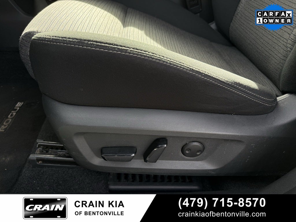 2023 Nissan Rogue SV - CLEAN CARFAX / ONE OWNER
