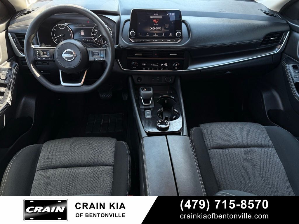 2024 Nissan Rogue SV - AWD / CLEAN CARFAX / ONE OWNER