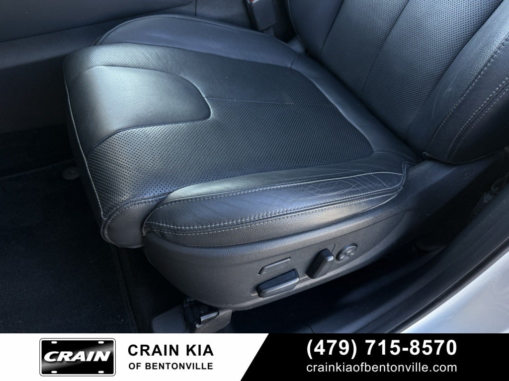 2020 Hyundai Santa Fe Limited - CLEAN CARFAX