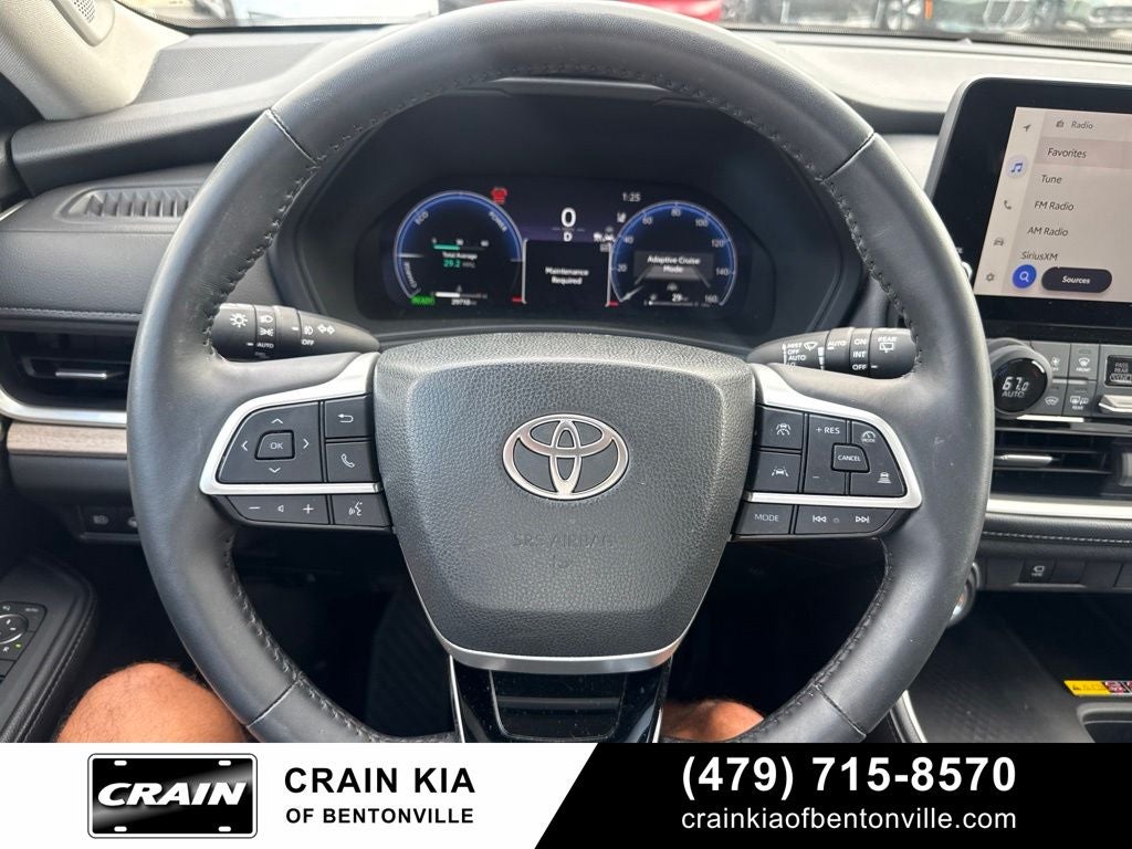 2025 Toyota Grand Highlander Hybrid Limited - AWD / PANORAMIC SUNROOF / CLEAN CARFAX