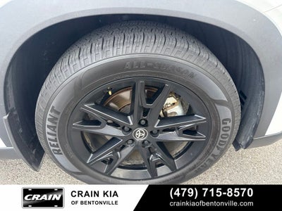 2025 Toyota Grand Highlander Hybrid Limited - AWD / PANORAMIC SUNROOF / CLEAN CARFAX