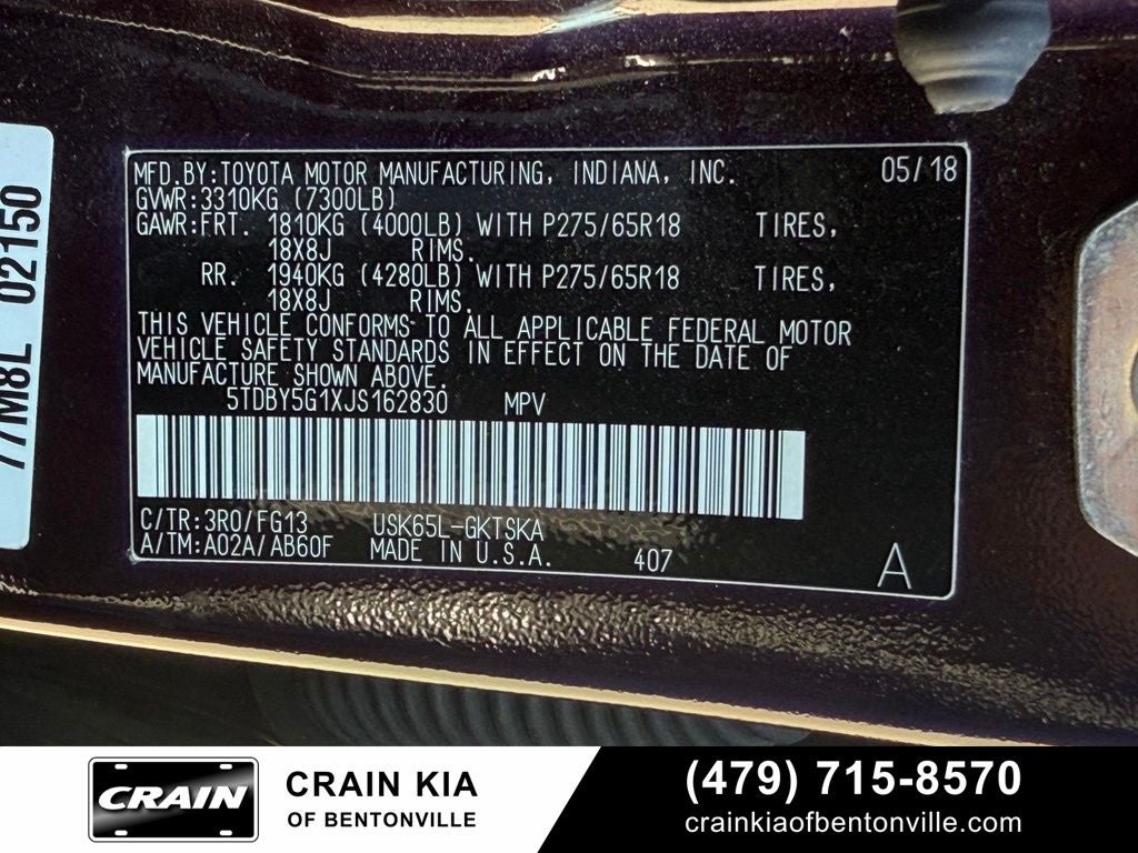 2018 Toyota Sequoia SR5 5.7L V8 - 4WD / SUNROOF