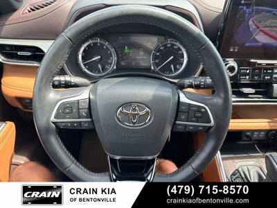 2022 Toyota Highlander Platinum - AWD / PANORAMIC SUNROOF / CLEAN CARFAX