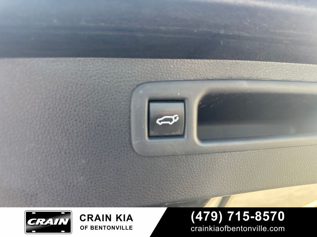 2021 Toyota Highlander XLE - SUNROOF