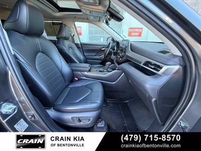 2021 Toyota Highlander XLE - SUNROOF