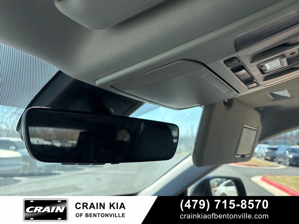 2022 Toyota Highlander XLE - AWD / SUNROOF / CLEAN CARFAX