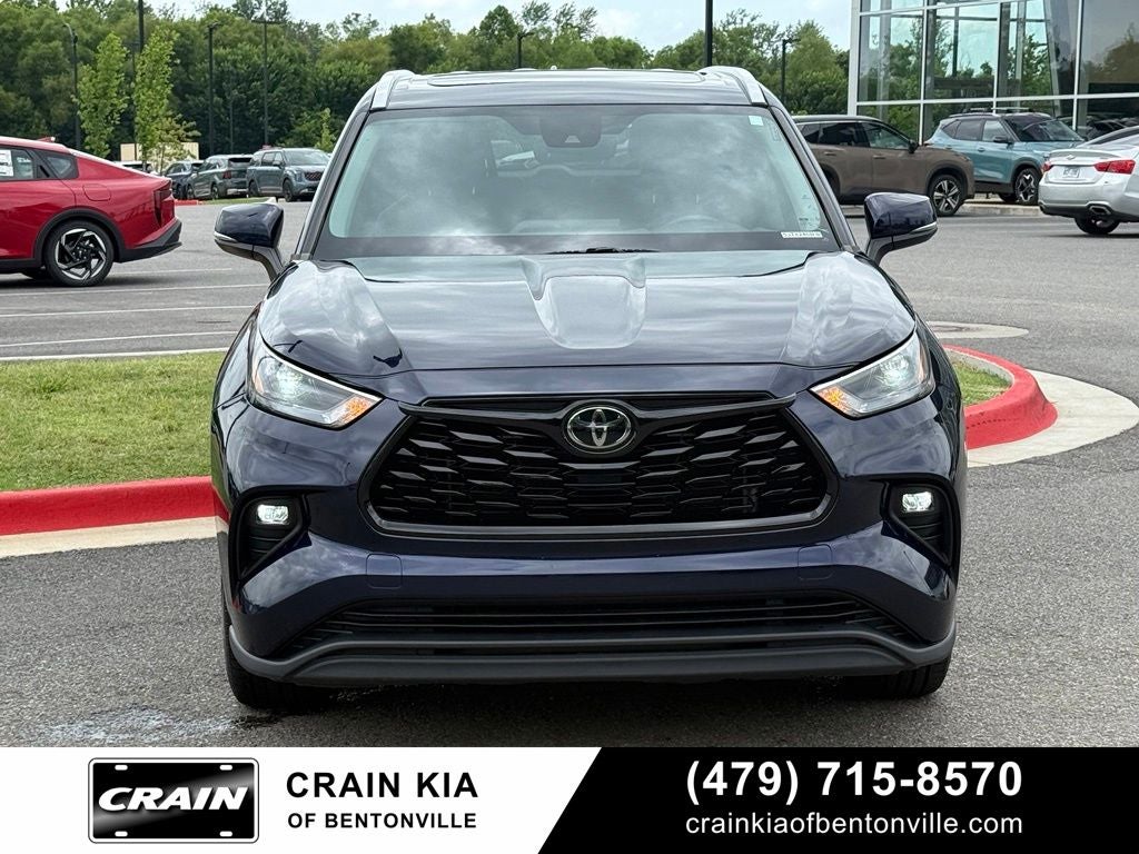 2023 Toyota Highlander XLE - AWD / SUNROOF