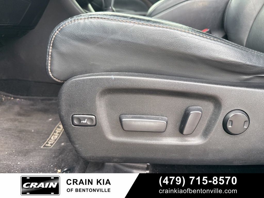 2016 Toyota Highlander XLE V6 - SUNROOF / CLEAN CARFAX / 3RD ROW