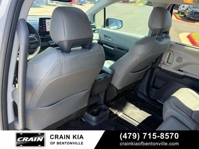 2022 Toyota Sienna XLE 8 Passenger - CARFAX ONE OWNER