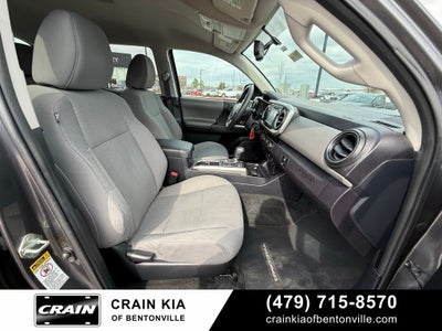 2017 Toyota Tacoma SR5 V6 - 4WD / CARFAX ONE OWNER