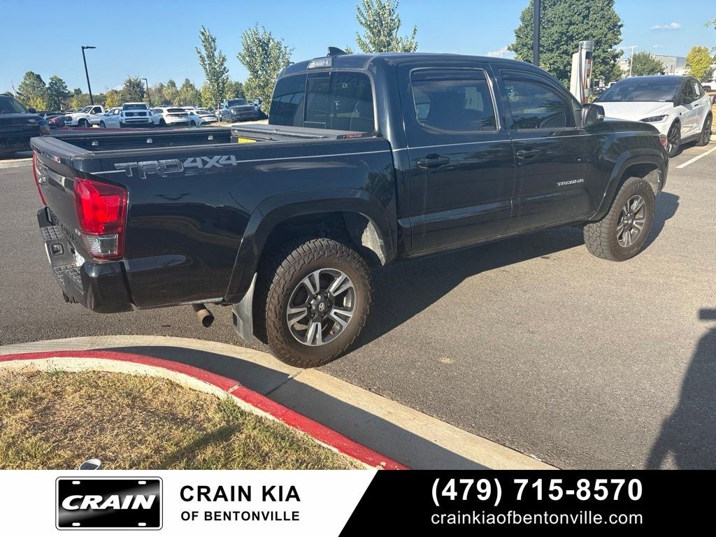 2017 Toyota Tacoma TRD Sport V6 - 4WD