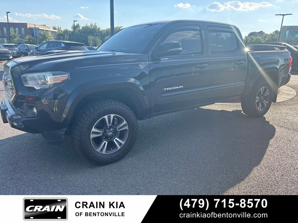 2017 Toyota Tacoma TRD Sport V6 - 4WD