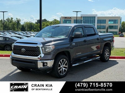 2018 Toyota Tundra SR5 - 4WD / CLEAN CARFAX HISTORY