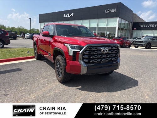 2024 Toyota Tundra Hybrid Platinum - 4WD / PANORAMIC SUNROOF / CARFAX ONE OWNER