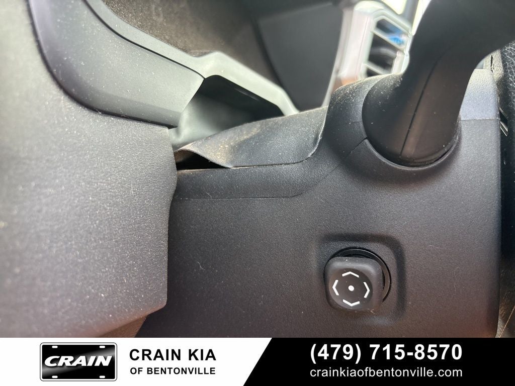 2024 Toyota Tundra Hybrid Platinum - 4WD / PANORAMIC SUNROOF / CARFAX ONE OWNER