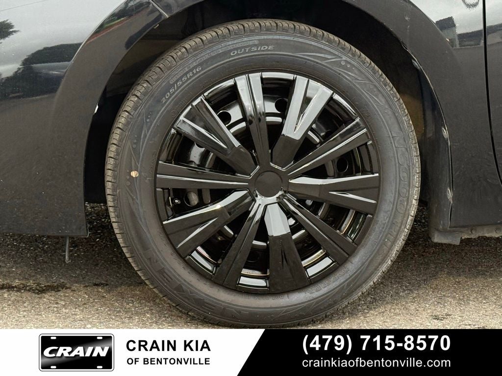 2019 Toyota Corolla LE - CLEAN CARFAX HISTORY