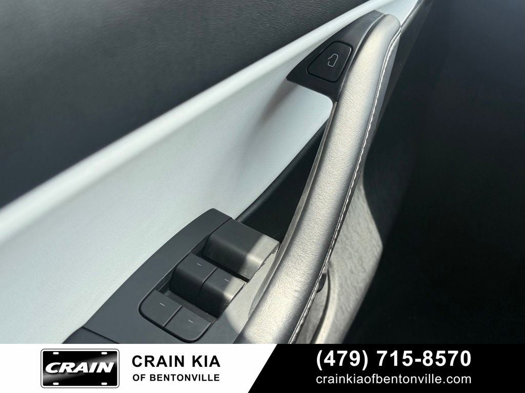 2021 Tesla Model Y Long Range - AWD / CLEAN CARFAX / ONE OWNER