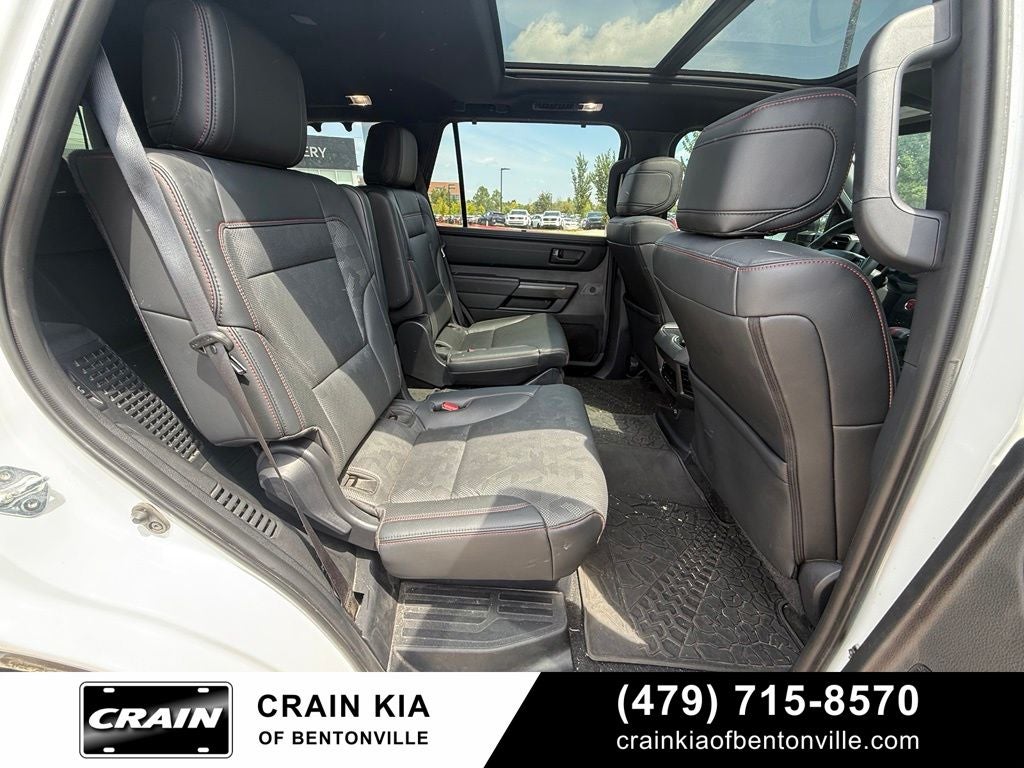 2024 Toyota Sequoia TRD Pro - 4WD / CLEAN CARFAX / PANORAMIC SUNROOF